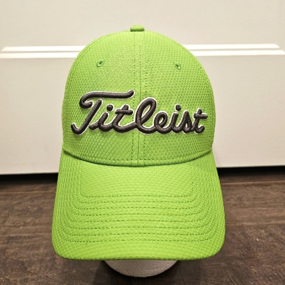 Titleist Lime Green Pro V1 Golf Hat Sz Sm/Md - Picture 7 of 9